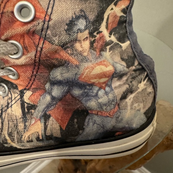 Converse All Star Hi Top Graffiti Superman Comics Sneaker Shoes Men's 5 Wo's 7 - Picture 2 of 5